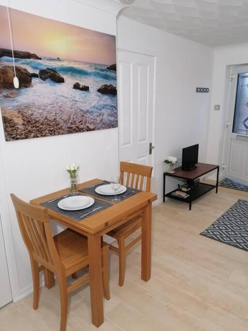 Entire Cosy Bungalow Close To Beach Heacham Exterior photo